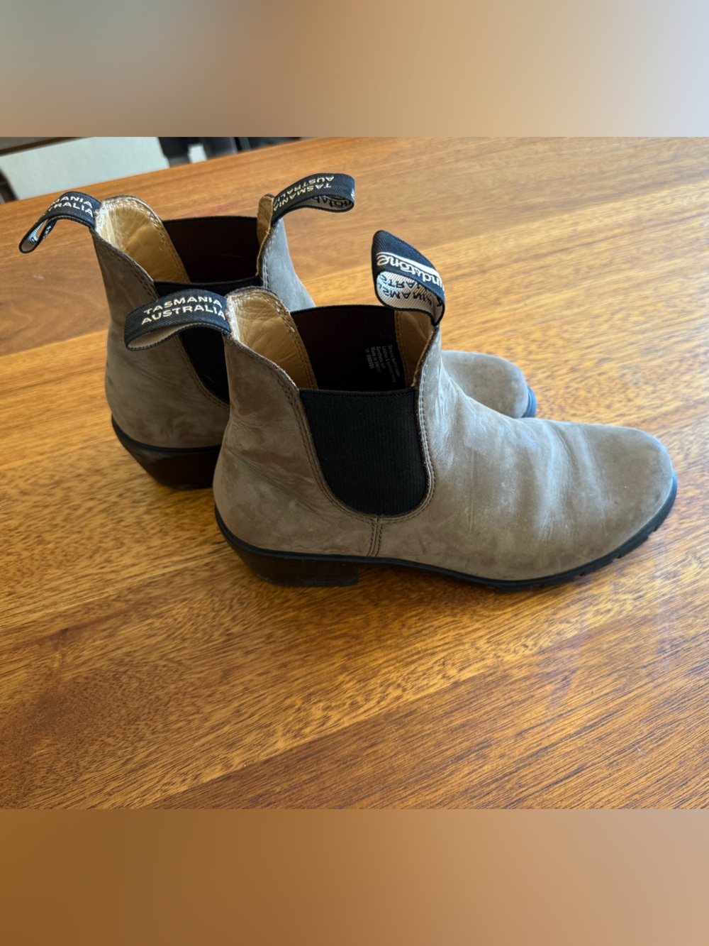 Heeled Blundstone boots